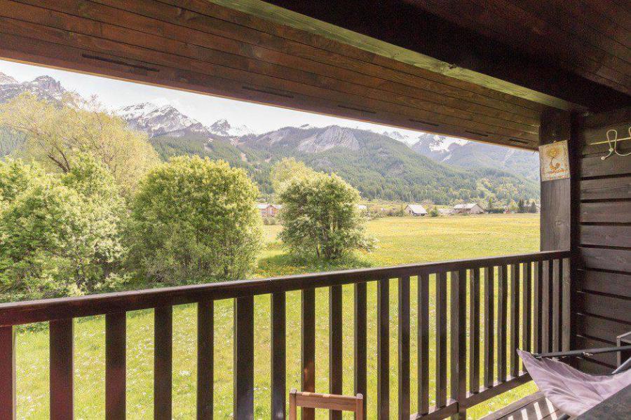 Soggiorno sugli sci Appartamento su due piani 3 stanze per 6 persone (006) - Résidence le Clos de l'Etoile - Serre Chevalier - Balcone