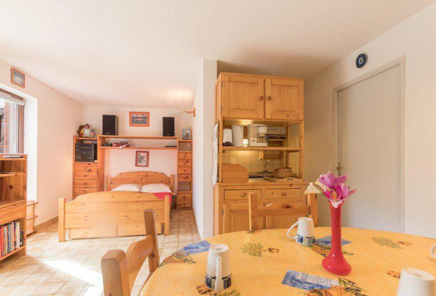 Skiverleih Studio Schlafnische 4 Personen (B012) - Résidence le Clos des Cavales 2 - Serre Chevalier - Wohnzimmer