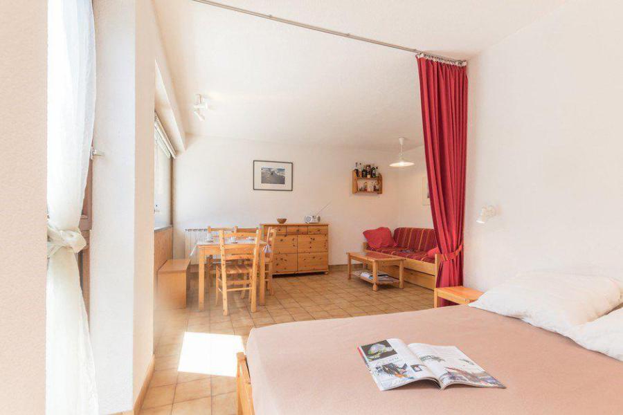 Skiverleih Studio Schlafnische 5 Personen (B013) - Résidence le Clos des Cavales 2 - Serre Chevalier - Offener Schlafbereich