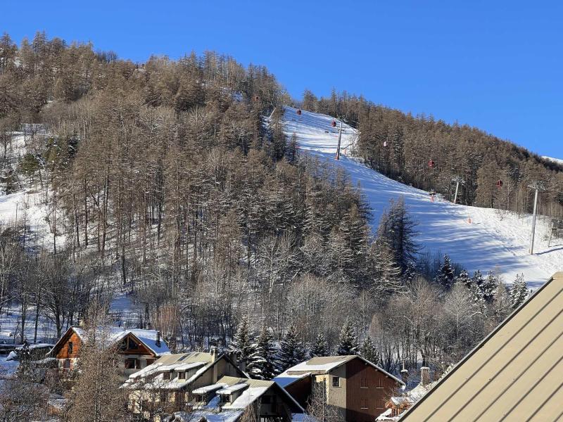 Rent in ski resort 3 room apartment 4 people (R01) - Résidence Le Jardin des Eduits - Serre Chevalier - Winter outside