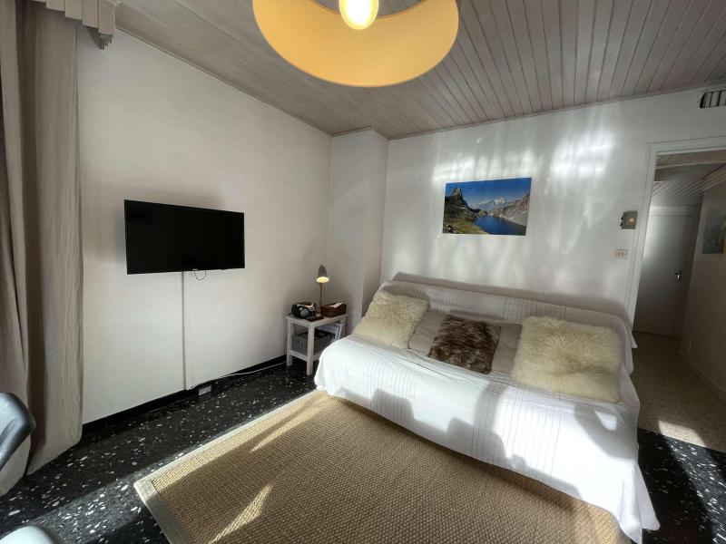 Rent in ski resort 3 room apartment 6 people (0210) - Résidence le Pic Blanc - Serre Chevalier - Living room