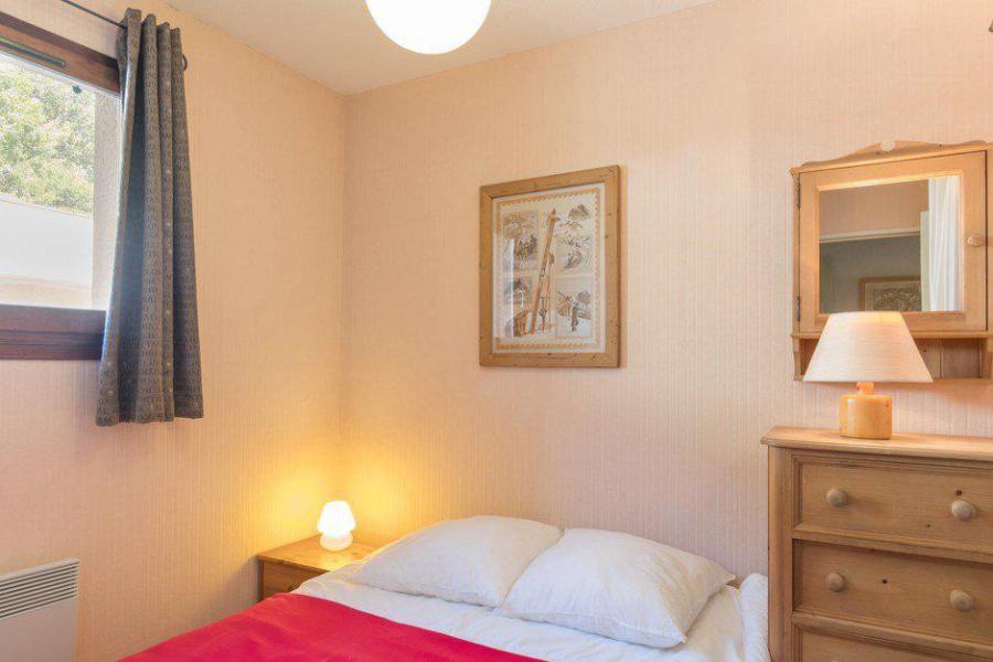 Rent in ski resort 3 room apartment 6 people (B3) - Résidence le Rocher - Serre Chevalier - Bedroom