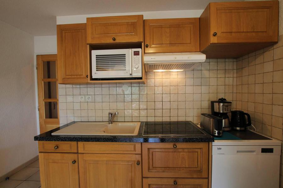 Rent in ski resort 3 room apartment 6 people (2B15) - Résidence les Coralines 2B - Serre Chevalier - Kitchenette