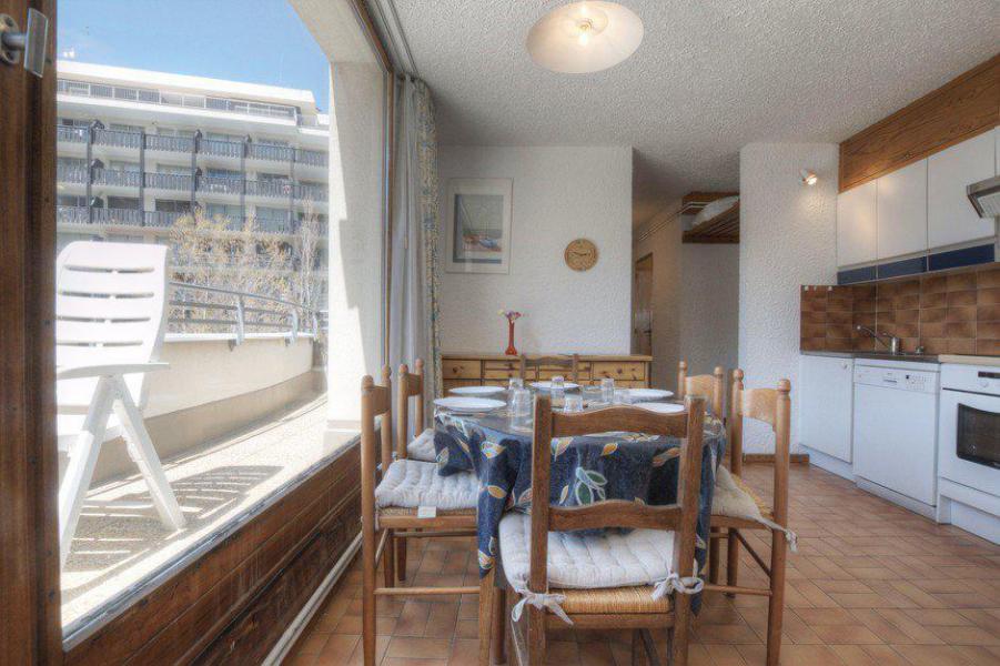 Rent in ski resort 2 room apartment 6 people (211) - Résidence les Eterlous - Serre Chevalier - Living room