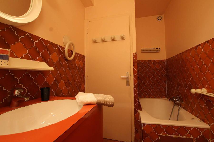 Location au ski Studio coin montagne 4 personnes (309) - Résidence les Eterlous - Serre Chevalier - Salle de bain