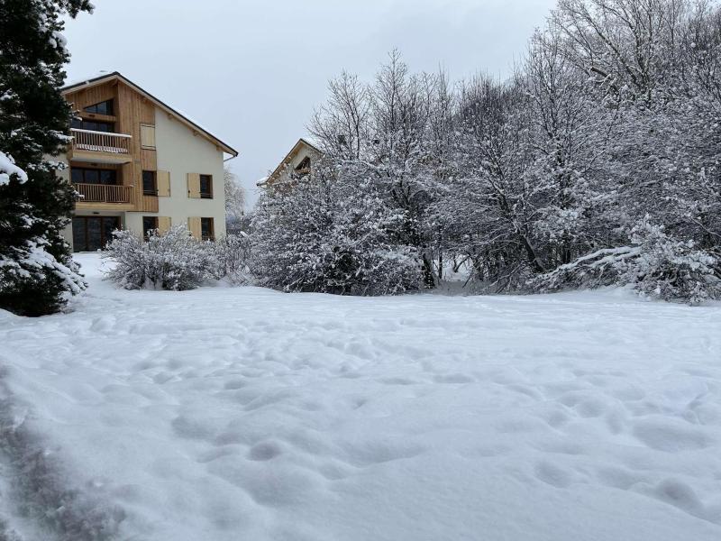 Vacances en montagne Appartement 2 pièces 5 personnes (3203) - Résidence les Pellenches - Serre Chevalier - Extérieur hiver