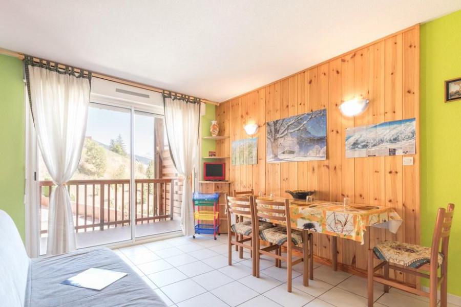 Rent in ski resort 2 room apartment cabin 4 people (204) - Résidence les Peyronilles - Serre Chevalier - Living room