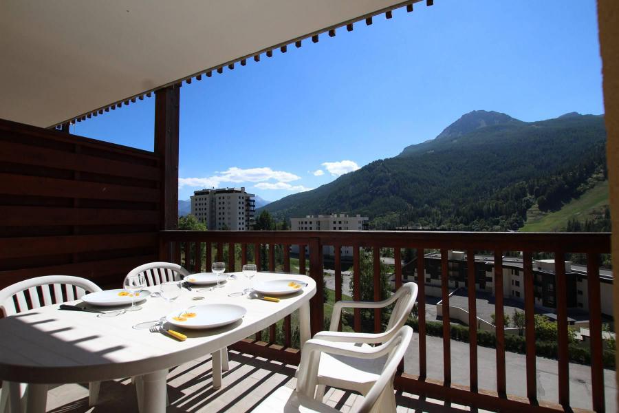 Wynajem na narty Apartament 3 pokojowy 6 osób (406) - Résidence les Peyronilles - Serre Chevalier - Balkon