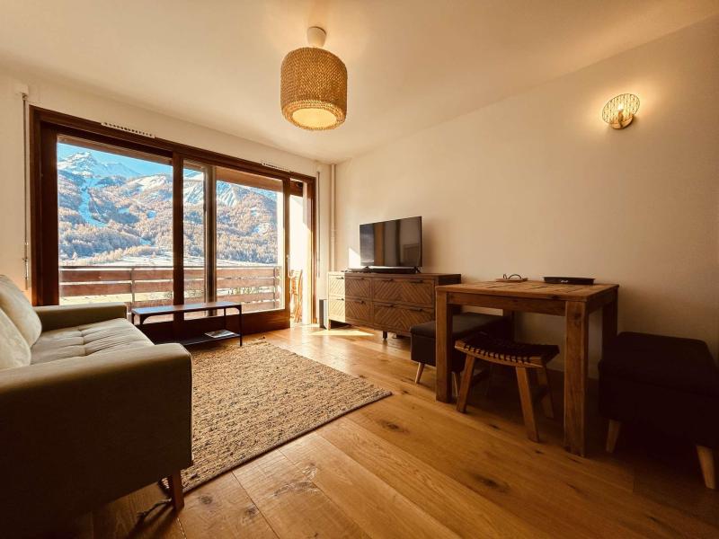 Location au ski Studio coin nuit 4 personnes (4300) - Résidence Pellenches - Serre Chevalier - Séjour