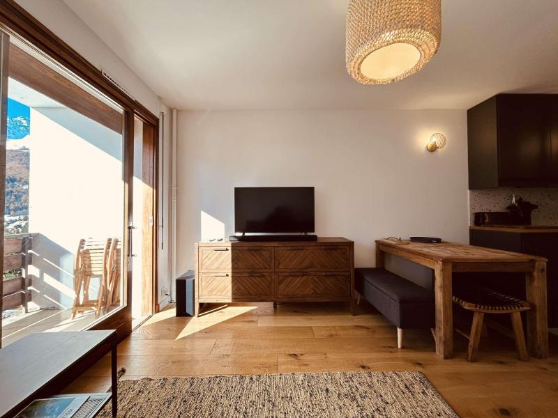 Rent in ski resort Studio sleeping corner 4 people (4300) - Résidence Pellenches - Serre Chevalier - Living room