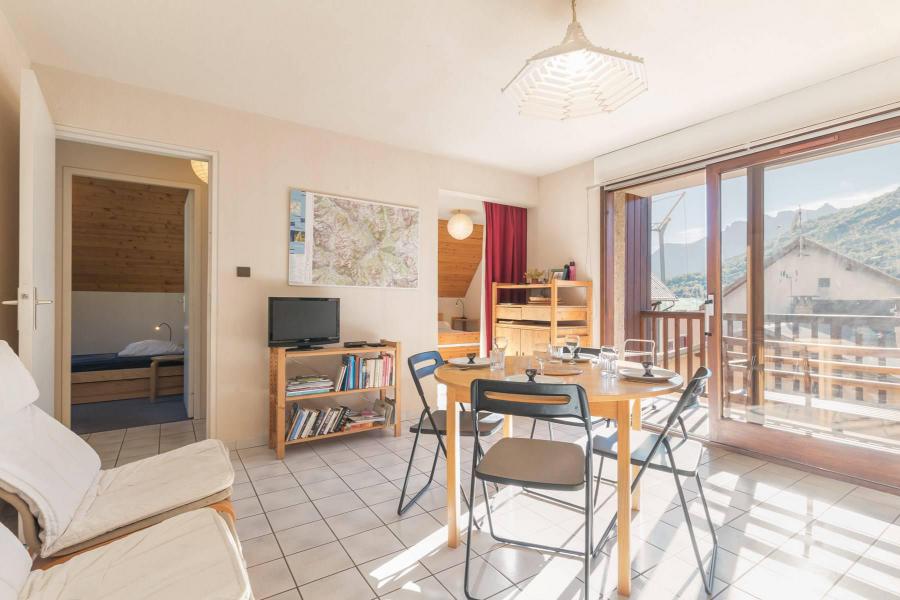 Ski verhuur Appartement 2 kamers slaapnis 6 personen (110) - Résidence Sainte Catherine - Serre Chevalier - Woonkamer