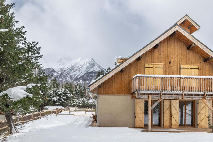 Location au ski Appartement 4 pièces cabine 6 personnes (Oreade) - Résidence Violaine - Serre Chevalier - Extérieur hiver