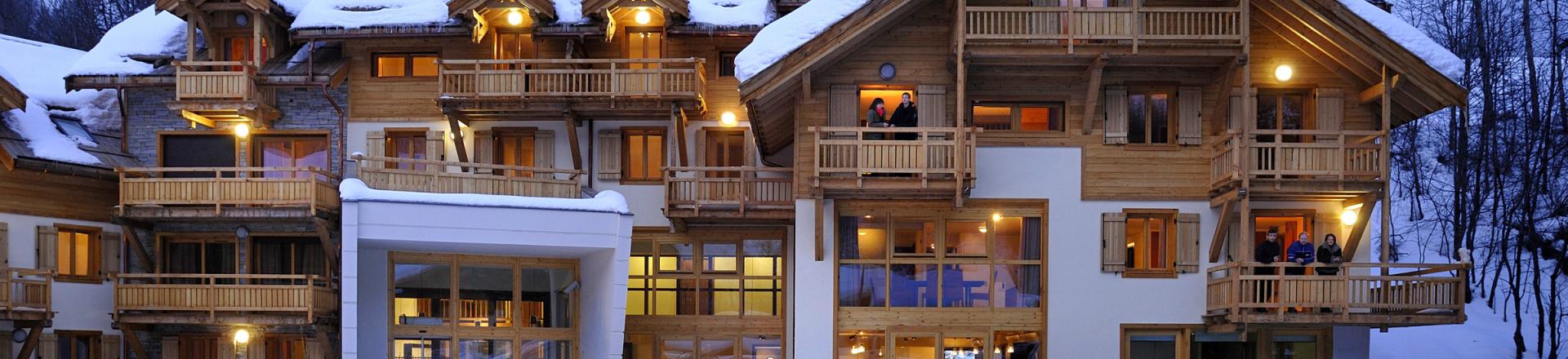 Location au ski Résidence l'Adret - Serre Chevalier - Extérieur hiver