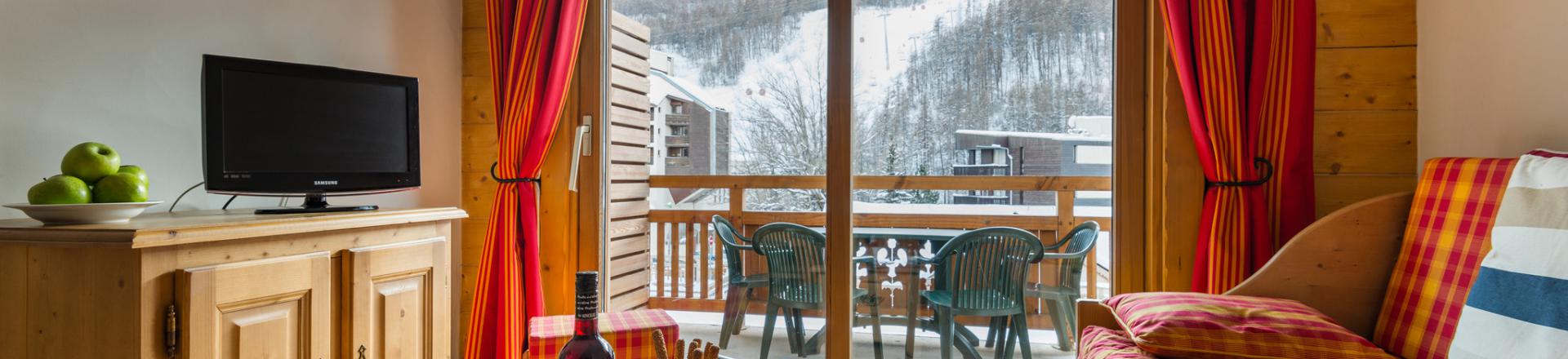 Alquiler al esquí Résidence Lagrange le Hameau du Rocher Blanc - Serre Chevalier - Salón