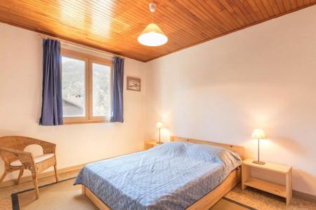 Rent in ski resort 3 room apartment 8 people (2800) - Chalet Bambi Laroche - Serre Chevalier - Bedroom