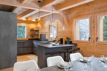 Rent in ski resort 8 room triplex chalet 10 people - Chalet Dormillouse - Serre Chevalier - Kitchen