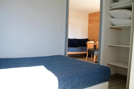 Rent in ski resort 2 room apartment sleeping corner 4 people (404) - Le Relais de la Guisane - Serre Chevalier - Bedroom