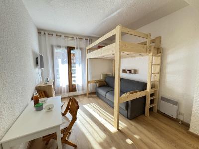 Ski verhuur Studio 2 personen (10) - LE SPORTING - Serre Chevalier - Woonkamer