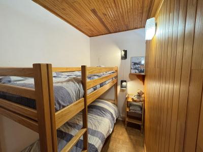 Location au ski Studio coin montagne 4 personnes (4) - Les Crocus - Serre Chevalier - Chambre