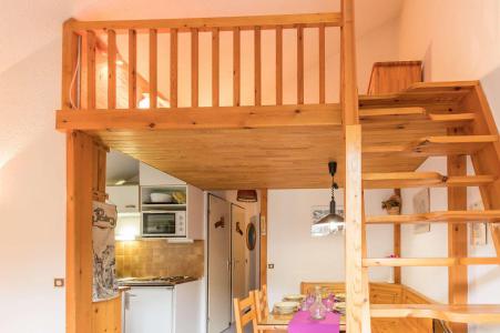 Rent in ski resort Studio sleeping corner 4 people (315) - Résidence Aiglon - Serre Chevalier - Mezzanine
