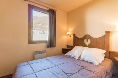 Rent in ski resort 2 room apartment 5 people (133) - Résidence Alpaga - Serre Chevalier - Bedroom
