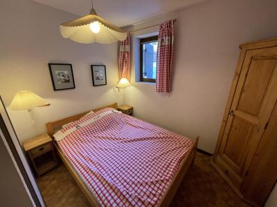Rent in ski resort 2 room apartment cabin 4 people (304) - Résidence Gardiole III - Serre Chevalier - Bedroom