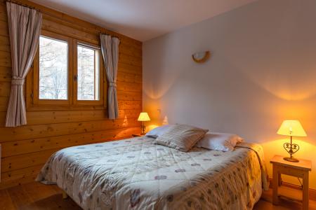 Rent in ski resort Résidence Lagrange le Hameau du Rocher Blanc - Serre Chevalier - Bedroom