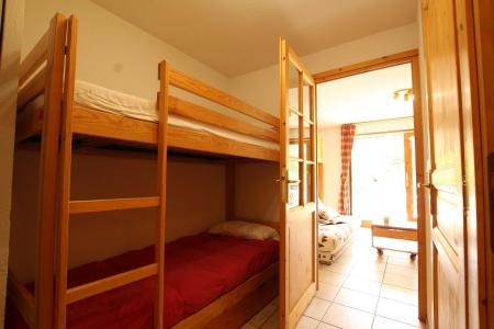 Rent in ski resort Studio sleeping corner 4 people (D019) - Résidence le Clos - Serre Chevalier - Cabin