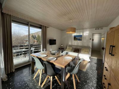 Rent in ski resort 3 room apartment 6 people (0210) - Résidence le Pic Blanc - Serre Chevalier - Living room