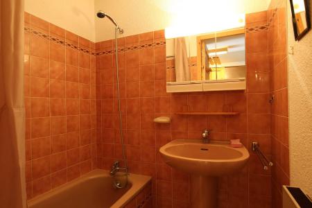 Location au ski Appartement 2 pièces 4 personnes (1004) - Résidence le Pré des Jonquilles - Serre Chevalier - Salle de bain