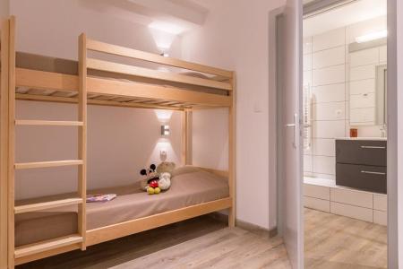 Rent in ski resort 3 room apartment sleeping corner 8 people (02) - Résidence le Signal du Prorel - Serre Chevalier - Bedroom