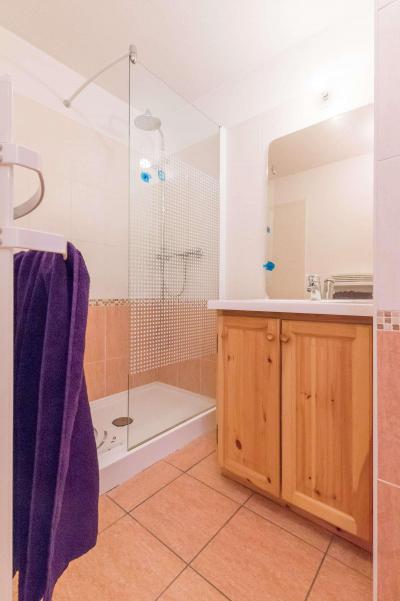 Rent in ski resort 3 room apartment cabin 4 people (24) - Résidence les Coralines IIA - Serre Chevalier - Shower room