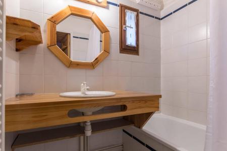 Rent in ski resort 4 room apartment 4-6 people (001) - Résidence les Vergers de l'Adret - Serre Chevalier - Bathroom