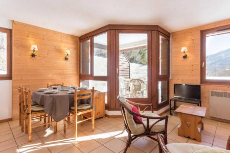 Rent in ski resort 4 room apartment 4-6 people (001) - Résidence les Vergers de l'Adret - Serre Chevalier - Living room