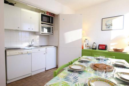 Rent in ski resort 2 room apartment sleeping corner 5 people (3050) - Résidence Prorel - Serre Chevalier - Living room