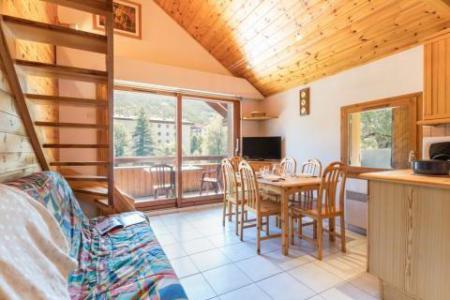 Rent in ski resort 3 room apartment 6 people (005) - Résidence Vallonpierre - Serre Chevalier - Living room