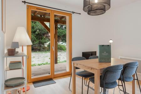 Rent in ski resort 1 room apartment cabin 4-6 people (Oreade) - Résidence Violaine - Serre Chevalier - Living room