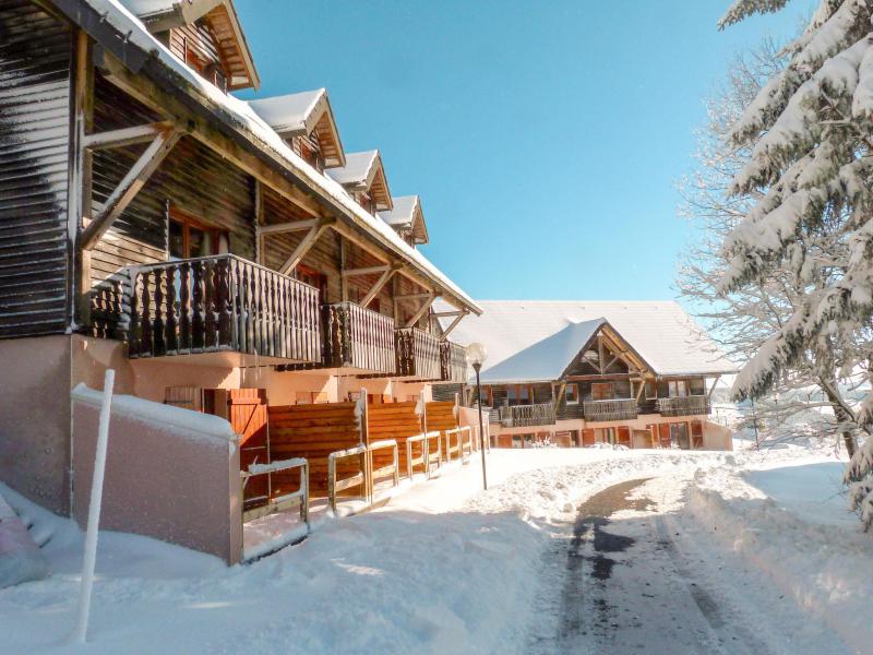 Skiverleih Le Bois de la Reine - Super Besse - Draußen im Winter