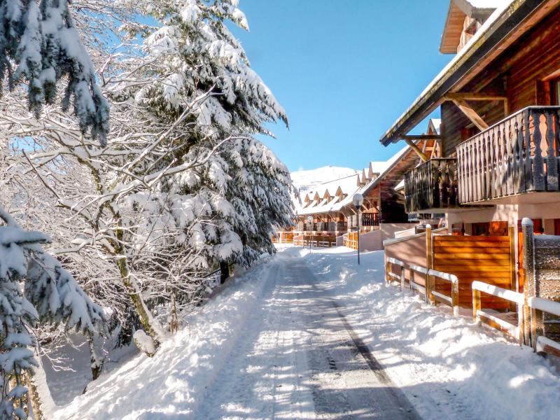 Ski verhuur Le Bois de la Reine - Super Besse - Buiten winter