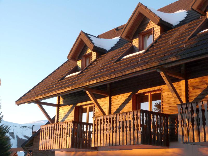 Vacances en montagne Le Bois de la Reine - Super Besse - Extérieur hiver