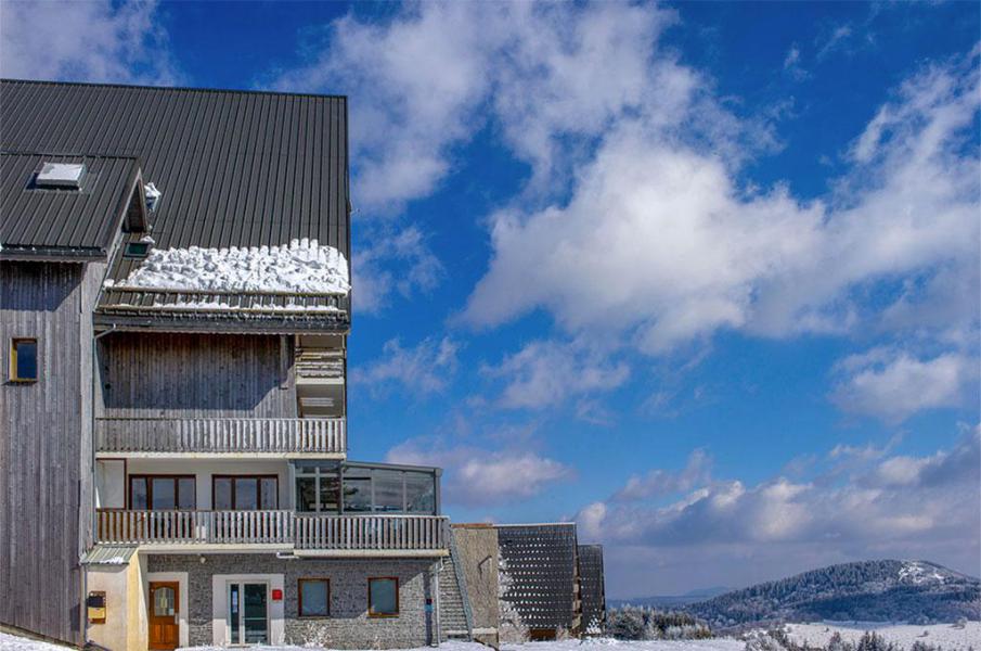 Skiverleih Les Chalets de Super-Besse - Super Besse - Draußen im Winter