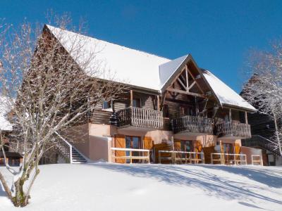 Аренда на лыжном курорте Le Bois de la Reine - Super Besse - зимой под открытым небом