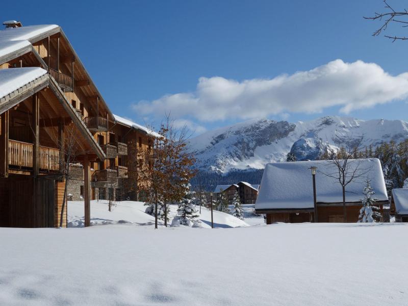 Vacances en montagne Le Hameau du Puy - Superdévoluy - Extérieur hiver