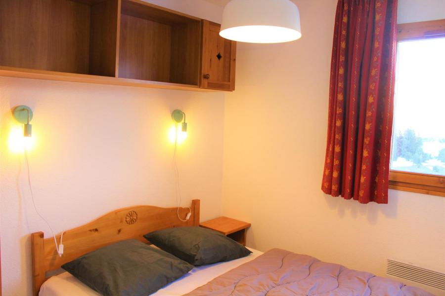 Rent in ski resort 3 room apartment cabin 4 people (BL33) - Les Chalets de SuperD Bleuet - Superdévoluy - Bedroom