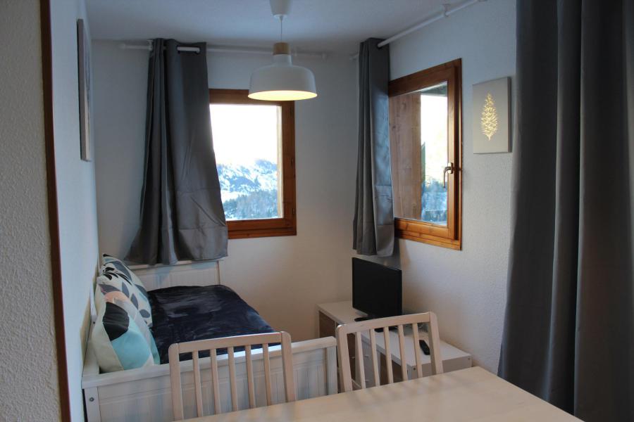 Rent in ski resort 3 room apartment cabin 4 people (BL33) - Les Chalets de SuperD Bleuet - Superdévoluy - Living room