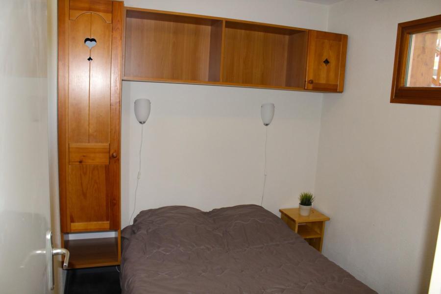 Rent in ski resort 2 room apartment sleeping corner 6 people (DP53) - Les Chalets de SuperD Dauphinelle - Superdévoluy - Bedroom