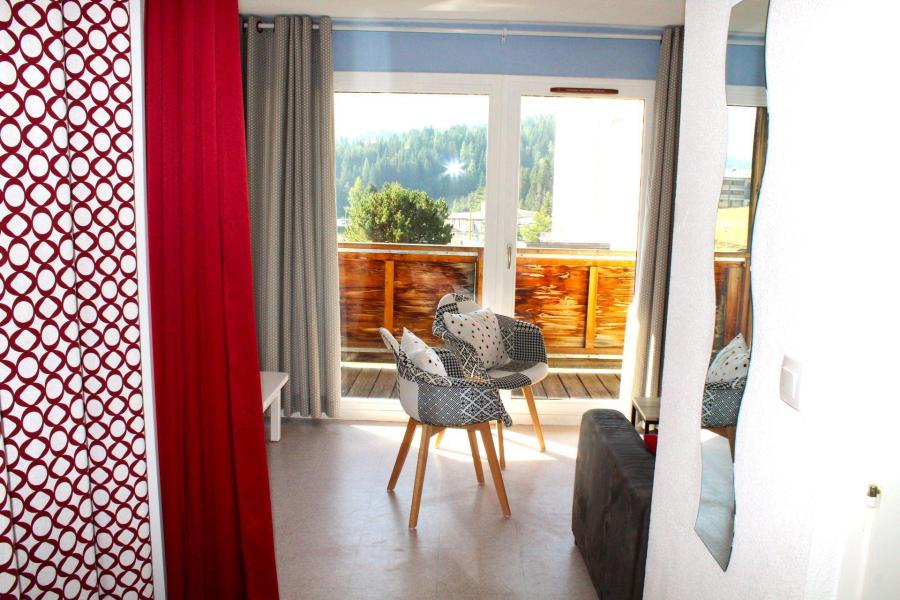 Rent in ski resort 3 room apartment sleeping corner 8 people (FR13) - Les Chalets de SuperD Fraxinelle - Superdévoluy - Living room