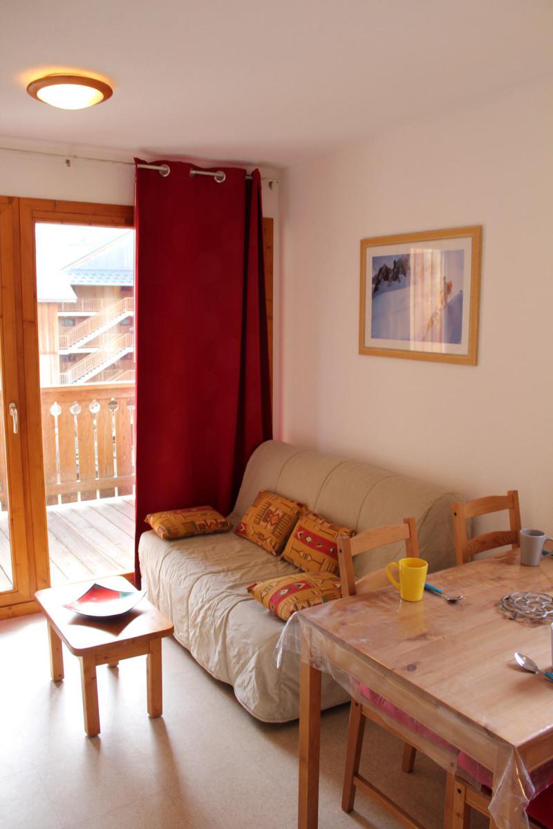 Rent in ski resort 2 room apartment cabin 4 people (HE41) - Les Chalets de SuperD Hélianthème - Superdévoluy - Living room