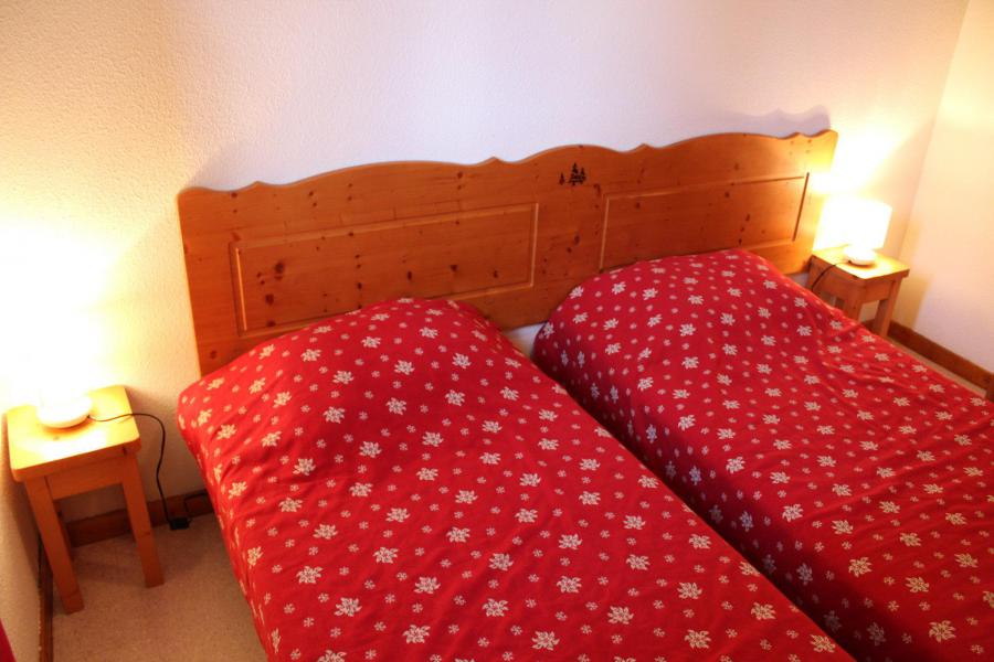 Rent in ski resort 3 room apartment 4 people (HE61) - Les Chalets de SuperD Hélianthème - Superdévoluy - Bedroom