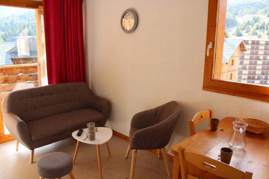 Wynajem na narty Apartament 3 pokojowy 4 osób (HE61) - Les Chalets de SuperD Hélianthème - Superdévoluy - Pokój gościnny
